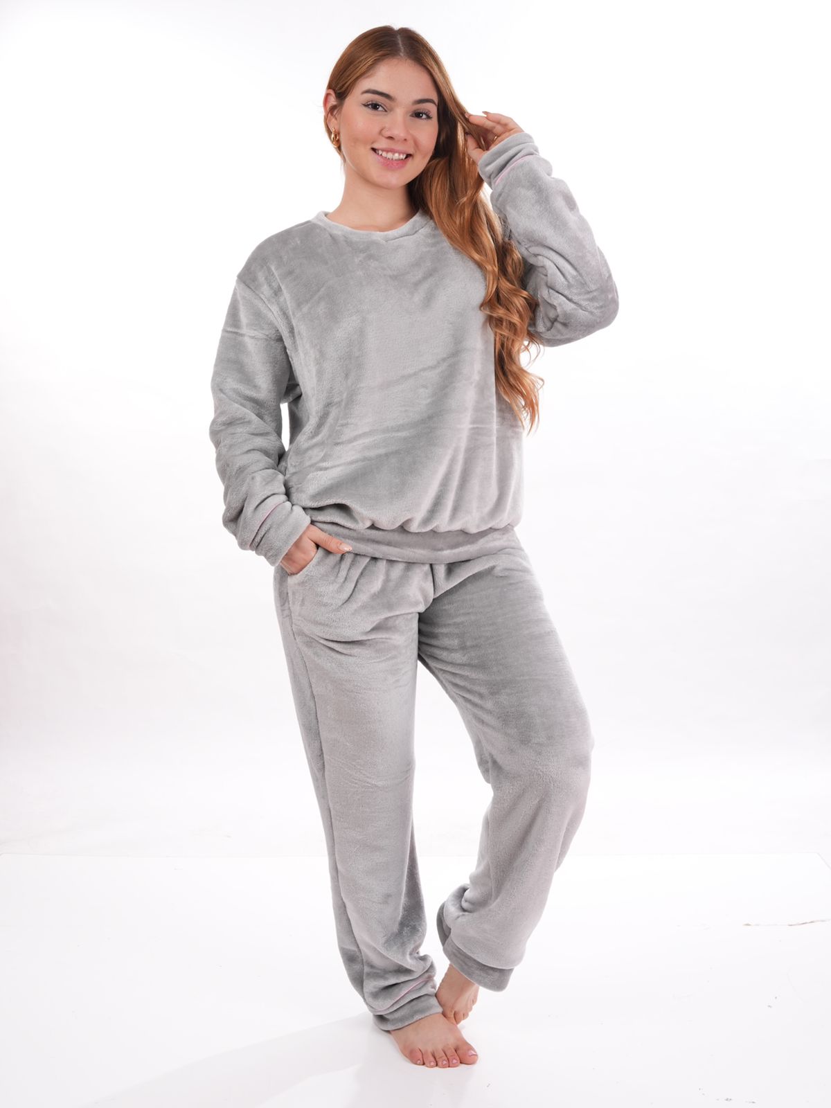 Pijama tipo buzo  de felpa plomo