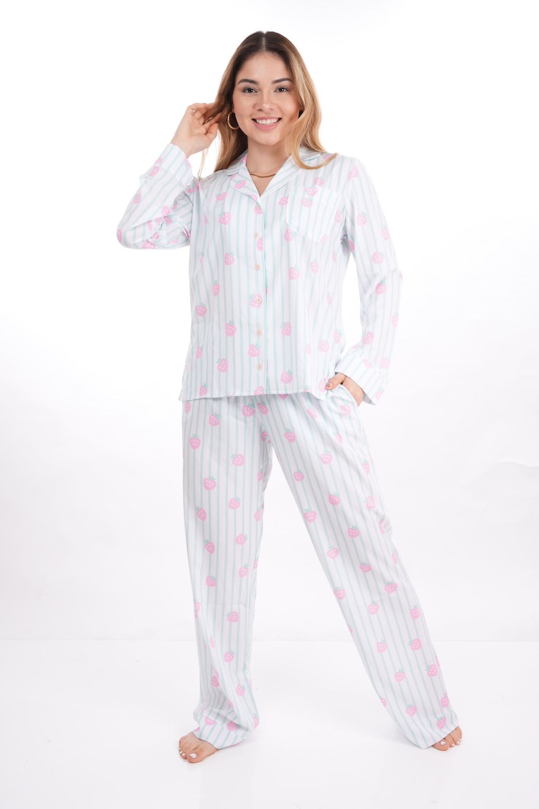 Pijama Camisera manga larga seda francesa de fresas con rayas verde