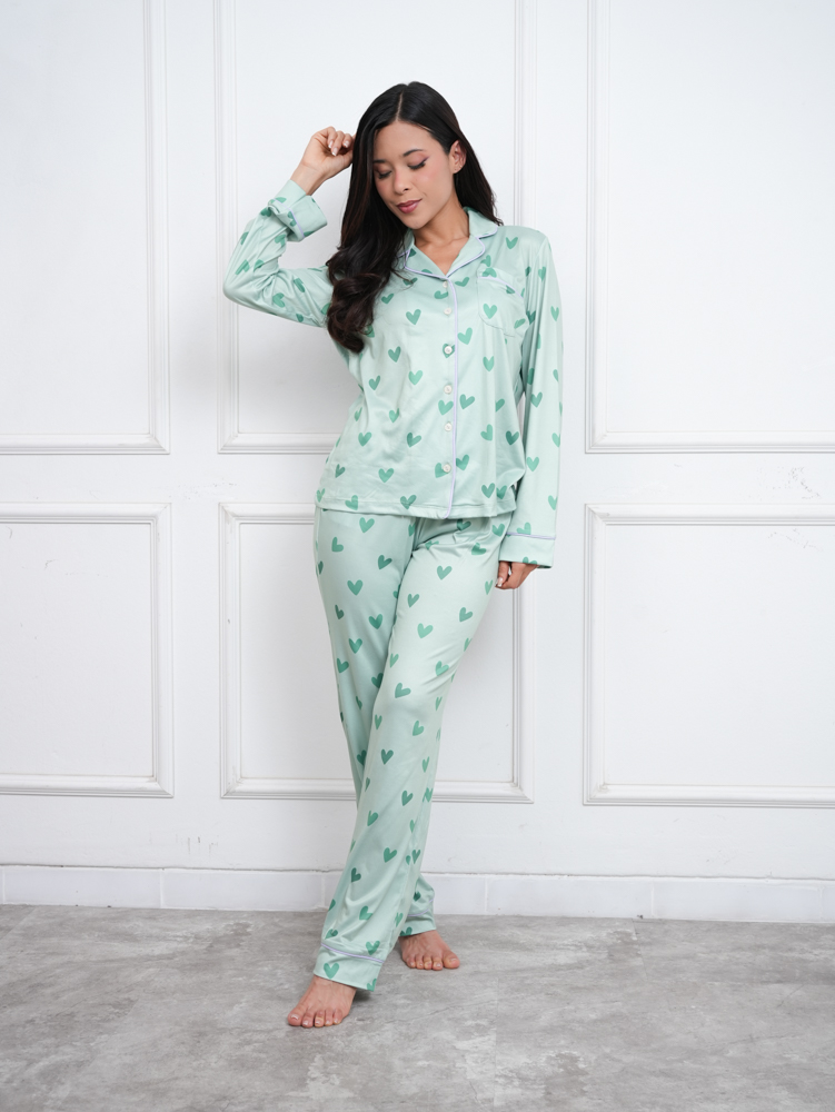 Pijama corazones verdes